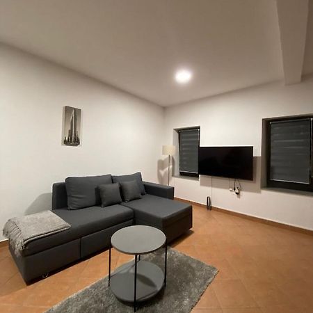 ליבנו Apartman City מראה חיצוני תמונה